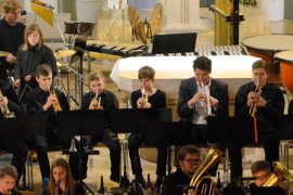 Weihnachtskonzert Musikverein Grafenrheinfeld Blasorchester Nachwuchs Youngsters Jugendblasochester Jürgen Elsen Kirche 2017