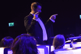 Raphael Schollenberger Musikverein Grafenrheinfeld SBO Symphonisches Blasorchester Dirigent Schweinfurt Unterfranken Kulturhalle