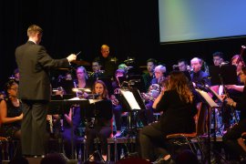 In 80 Tagen um die Welt Frühjahrskonzert 2019 SBO Grafenrheinfeld Kulturhalle Raphael Schollenberger Symphonisches Blasorchester Musik