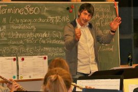 Musikverein Grafenrheinfeld Daniela Schneider Main Post Dr Frank Elbert BDMV Landesdirigent Bayerischer Blasmusik SBO Symphonisches Blasorchester Orchester Dirigent Schweinfurt Musik