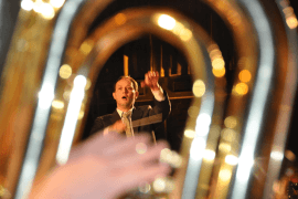 Jochen Hart beim Dirigat