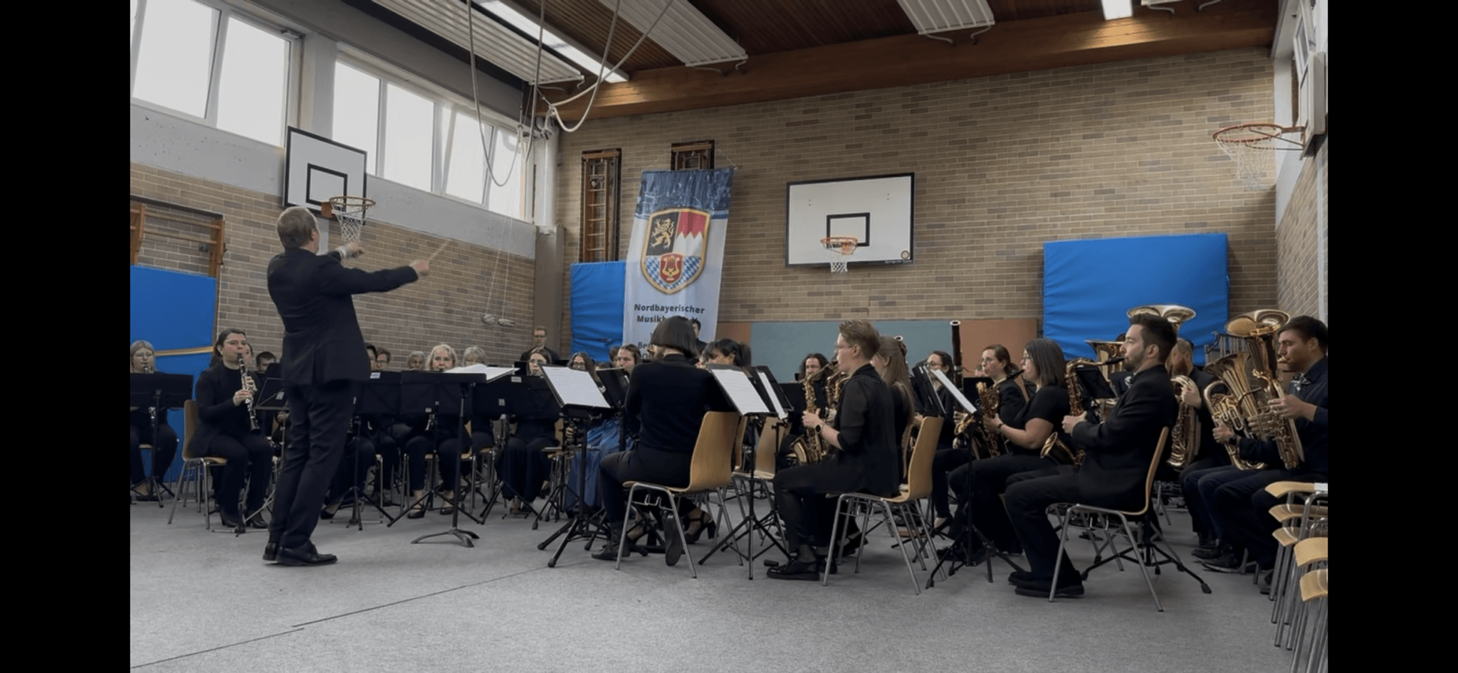 Mit Klang, Leidenschaft und 96 Punkten zum Erfolg Musikverein grafernheinfeld Musik Orchester sbo symphonisch Dirigent Job Oberhand Wertungsspiel Konzert