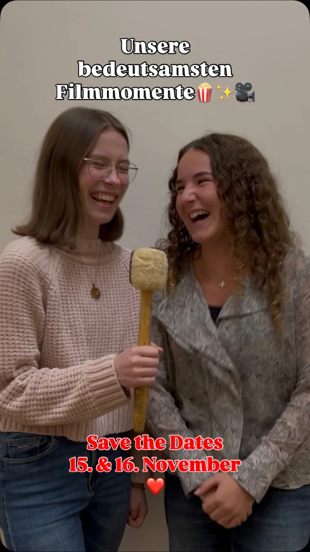 Unsere rasenden Reporterinnen Johanna & Chiara in Aktion👀🎤  Was ist denn dein Lieblings-Filmmoment?
Schreib es in die Kommentare und bleib unbedingt bis zum Ende des Videos für die Outtakes dran!!!🤭
_______
#grafenrheinfeld #musikverein #sbo #orchester #schweinfurt #musik #rafeld #blasmusik #filmmusik #starwars #harrypotter #sissi #symphonisch #hanszimmer #interview #karlakolumna #dirigent #konzert #konzertwochenende