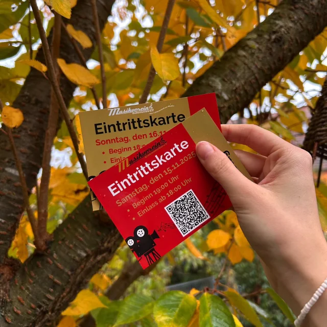 Der November ist da🧡 
Und nun dauert es nur noch zwei Wochen bis zu unserem Konzertwochenende.
Wir können es schon gar nicht mehr erwarten!  Sichert euch jetzt schon eure Tickets für einen gemütlichen Herbstabend in der Kulturhalle Grafenrheinfeld!🍁🥮🎃  #sbo #grafenrheinfeld #blasmusik #filme #hollywood #symphonie #harrypotter #herbst #johnwilliams #dirigent